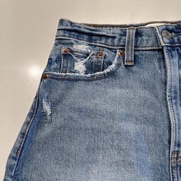 Abercrombie & Fitch Cut Off Shorts Size 23 The Mom High Rise Shorts Distressed - Picture 3 of 6